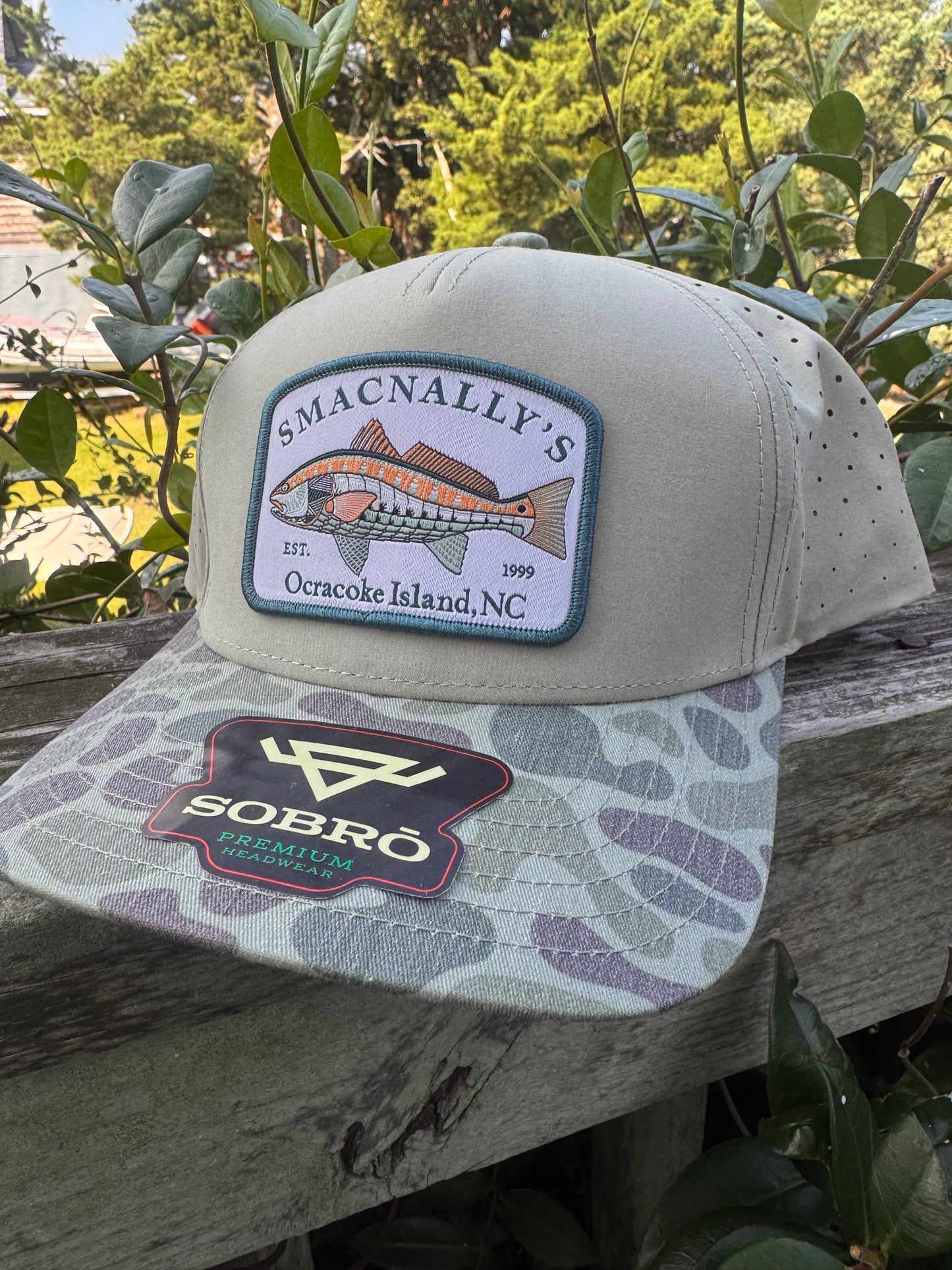 Sobro Waterwood 5- Panel Perforated w/Drum Logo
